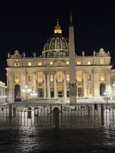 Rome: St. Peter's Basilica and Papal Grottoes Guided Tour - The security line is part of the plan