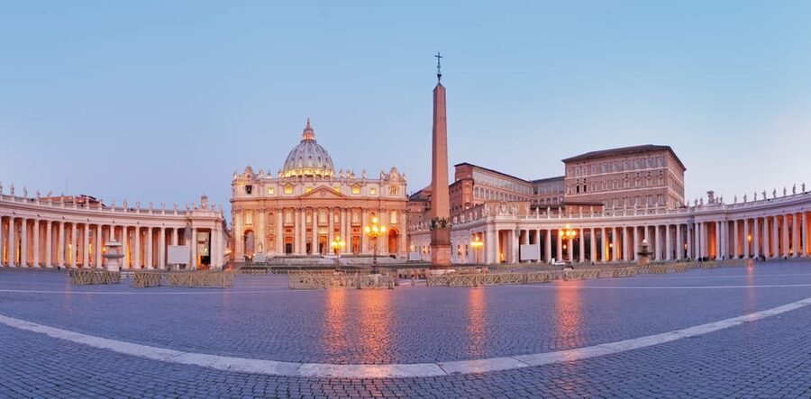 Rome: St.Peter's Basilica Audio Guide with Dome Tickets - Security comes before the basilica