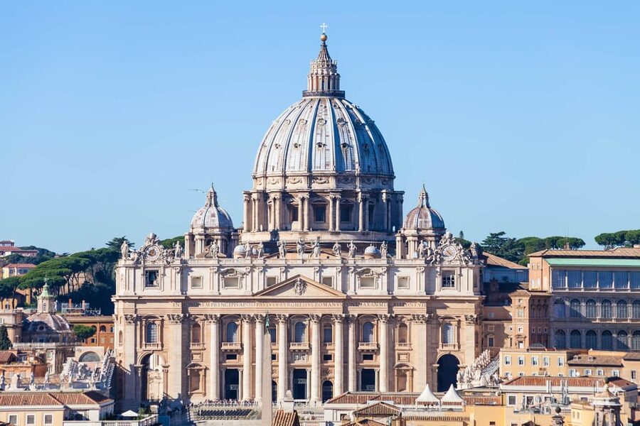 Rome: St.Peter's Basilica Audio Guide with Dome Tickets - Exploring St. Peter’s Basilica after the climb