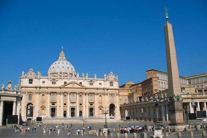 Rome: St. Peter's Basilica & Dome Entry Ticket with Audio Guide - Taking the elevator or climbing all 551 steps