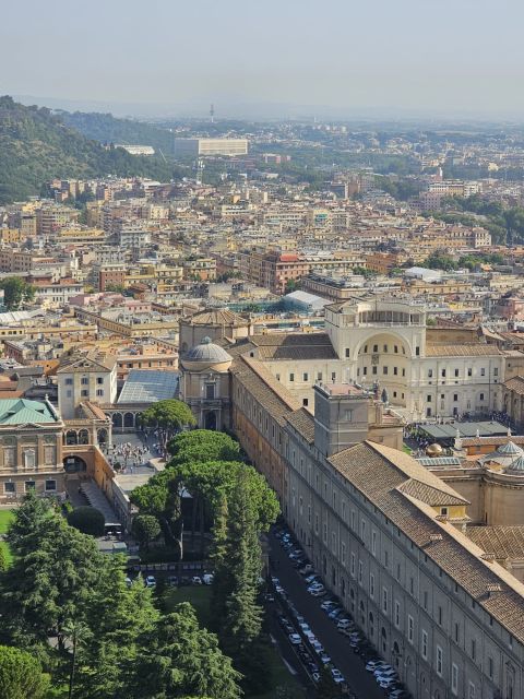 Rome: St. Peter's Basilica & Papal Tombs Tour with Dome - The guides make the difference