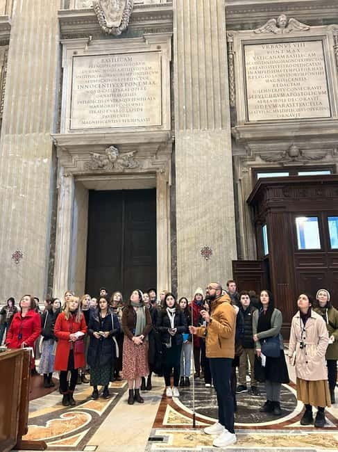 Rome: St. Peter’s Basilica Tour with Vatican Grottoes - Guides who bring the church to life