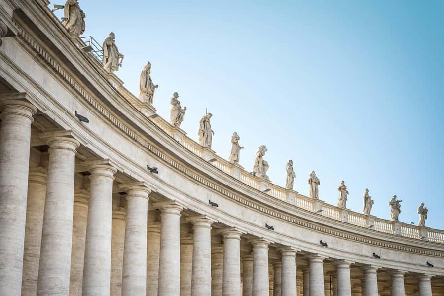 Rome: St. Peter’s Basilica Tour with Vatican Grottoes - How much the $23 price is worth