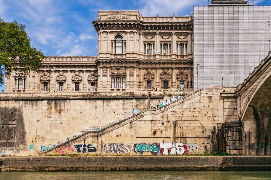 Rome: Tiber River Urban Rafting Tour with Roman Pizza - What the $47 price gives you