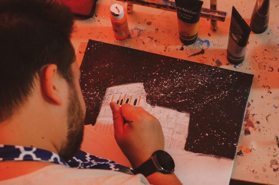Rome: Tipsy Painting Class with Fine Wine and Arts - Unlimited wine, pizza, and a practical food warning