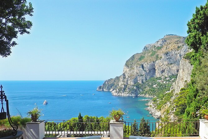 Rome to Pompeii, Sorrento & Capri: 2-Day South Italy Tour - Capri works best when the sea cooperates