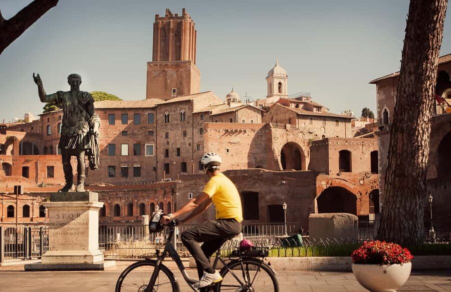 Rome: Top Highlights & Hidden Gems Tour by Cannondale E-Bike - Villa Borghese: a welcome change of pace