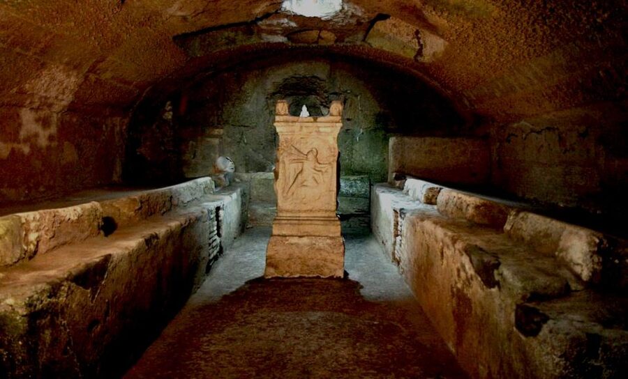 Rome: Tour of St. Clement's Basilica Underground Temples - The Mithraic temple and the underground river