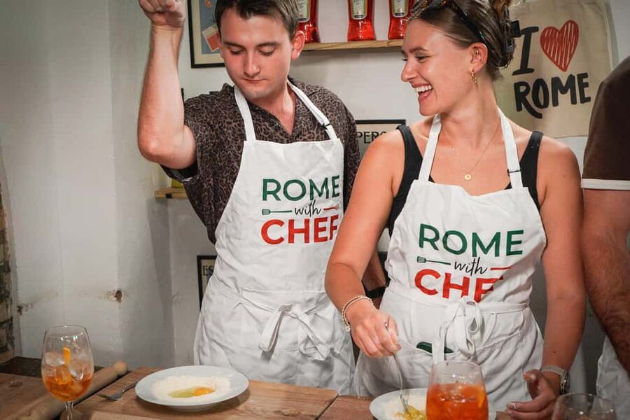 Rome: Traditional Pasta with Cocktails Cooking Class - Key points at a glance
