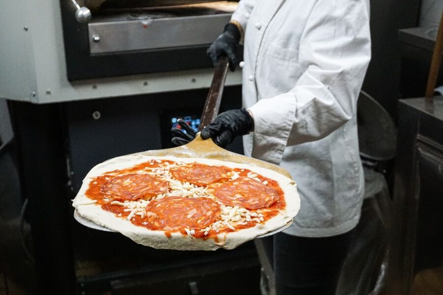 Rome: Traditional Pizza Cooking Class near Piazza Navona - Making pizza beside Piazza Navona