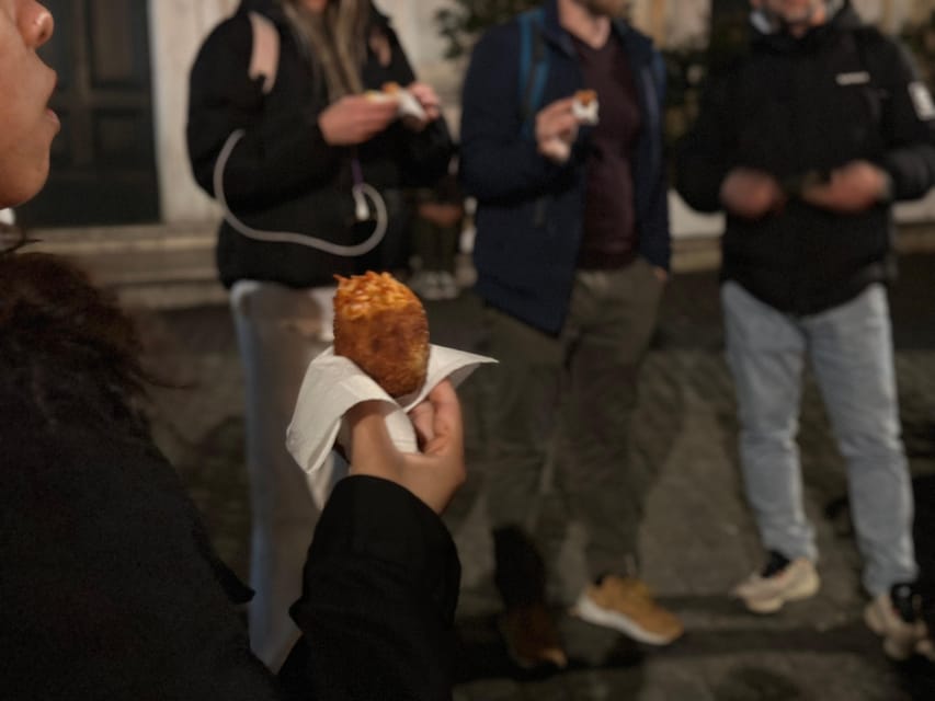 Rome: Trastevere & Tiber Island Street Food Tour at Sunset - Tasting cured meat, cheese, pizza, and supplì