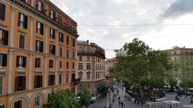 Rome: Trastevere Ultimate Food Tour by Do Eat Better - Ancient Rome and Lazio cheese in the Jewish Ghetto