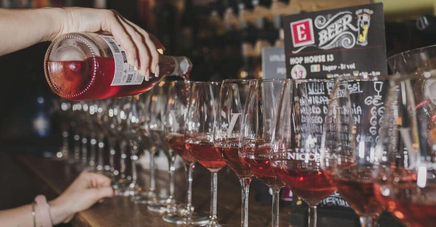 Rome: Trastevere Wine Tasting with Food Pairing and Gelato - Ten food tastings, from mozzarella to truffle honey