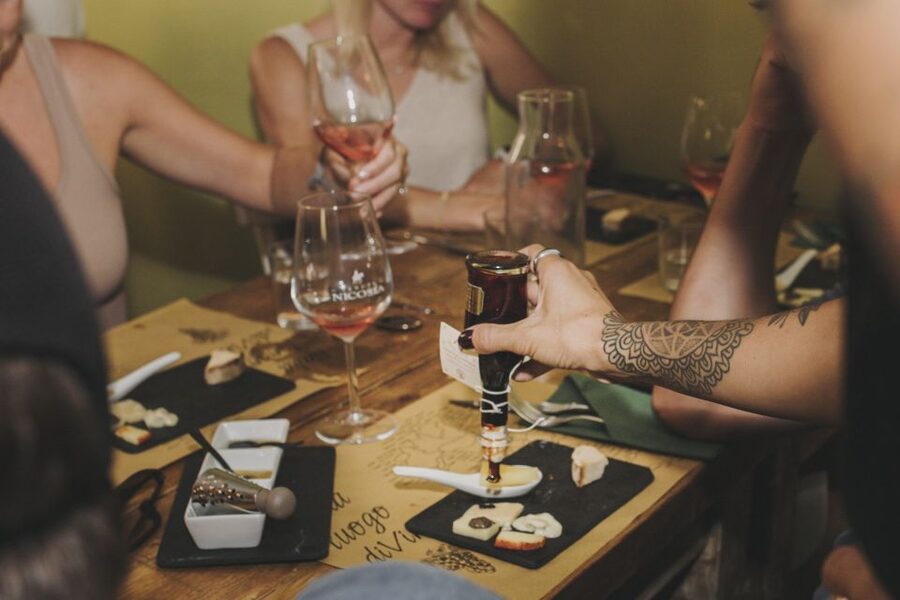 Rome: Trastevere Wine Tasting with Food Pairing and Gelato - Why Trastevere works for this experience