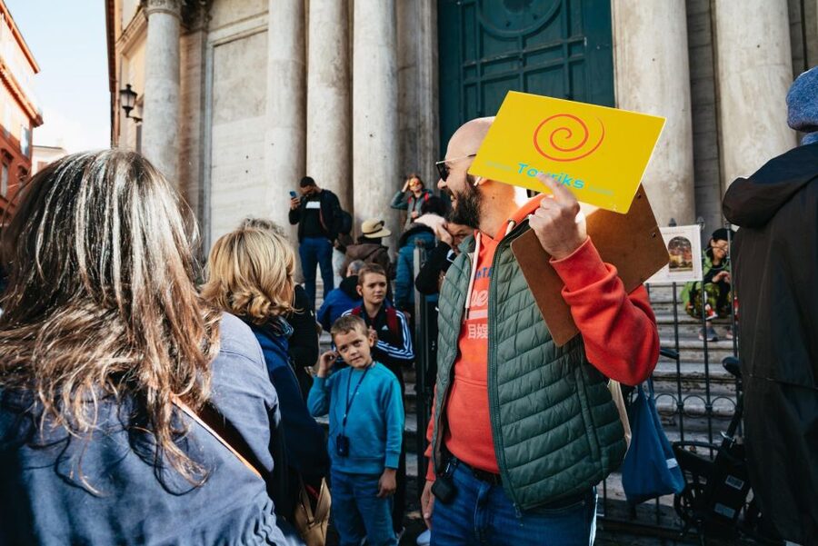 Rome: Trevi Fountain and Underground Guided Tour - What this Trevi Fountain tour actually covers