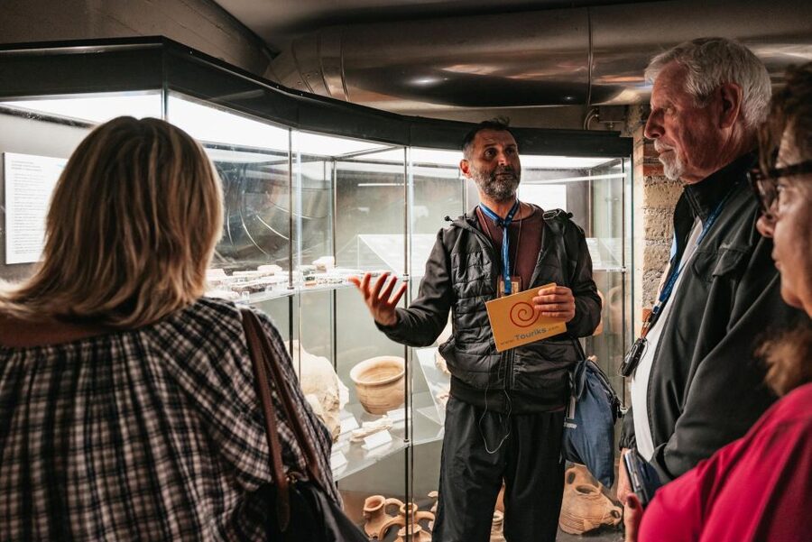 Rome: Trevi Fountain and Underground Guided Tour - Who should book this experience?