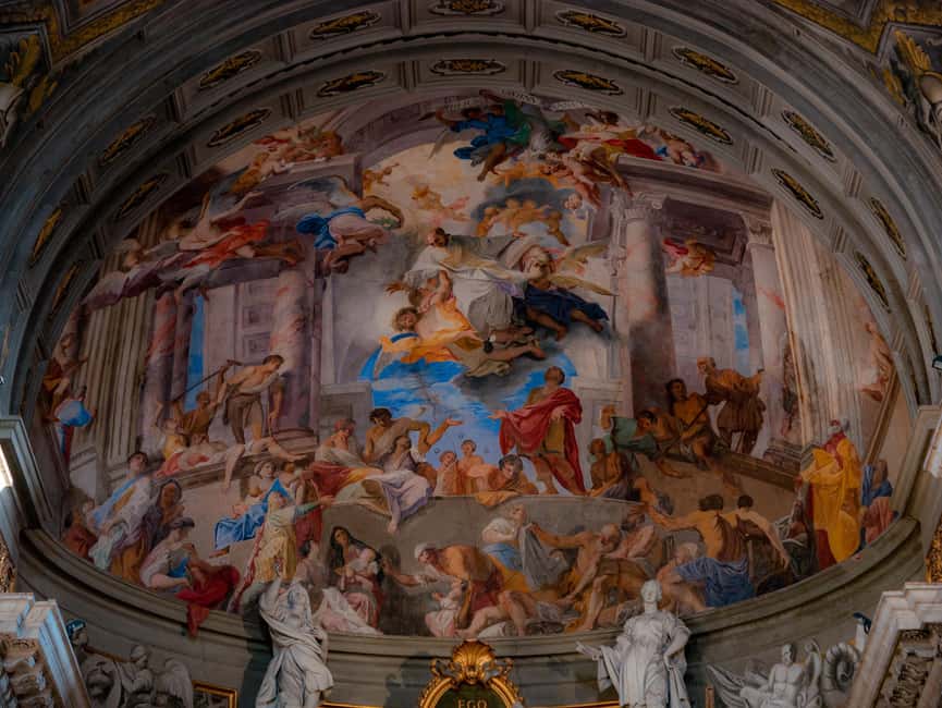 Rome: Under the Moonlight Evening Walking Tour - What the guides add to the experience