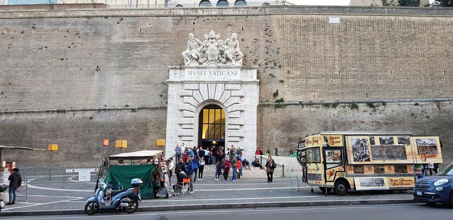 Rome: Vatican Museums and Sistine Chapel Skip-the-Line Entry - Entering the Sistine Chapel