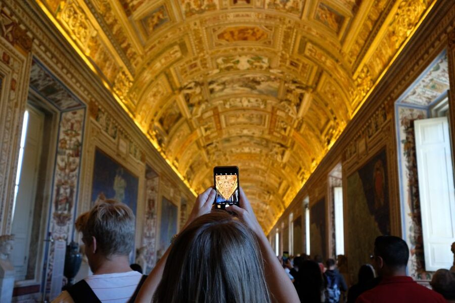 Rome: Vatican Museums and Sistine Chapel Tour - The pace, crowds, and headset