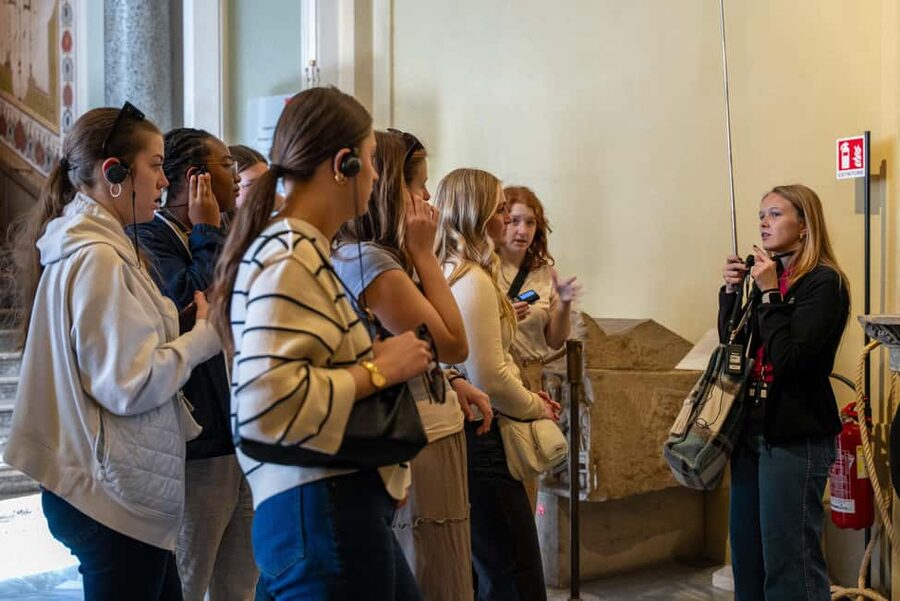 Rome: Vatican Museums & Sistine Chapel Tour with Fast Entry - Cortile del Belvedere and the museum’s grand scale