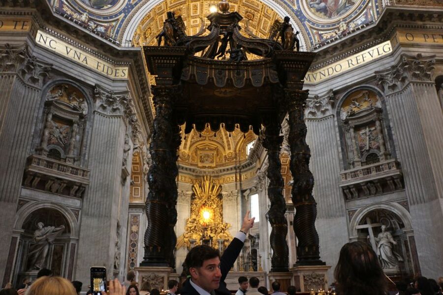 Rome: Vatican Museums & St. Peter's Basilica with Dome Climb - Meeting at Largo del Colonnato