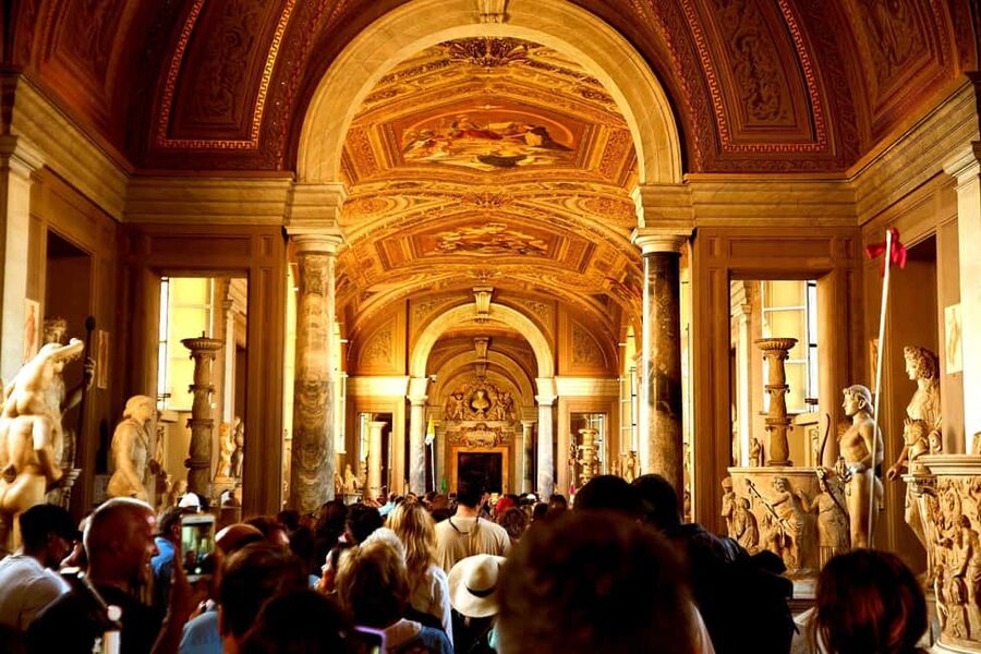 Rome: Vatican & Sistine Chapel Tour + Optional Colosseum - What skip-the-line really means here
