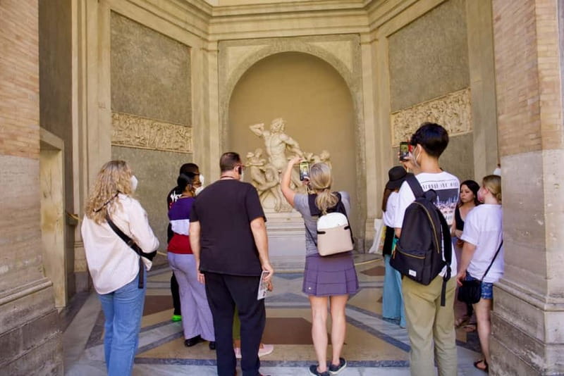 Rome: Vatican & St Peter's Basilica: unlock the wonders - The Sistine Chapel requires patience and attention