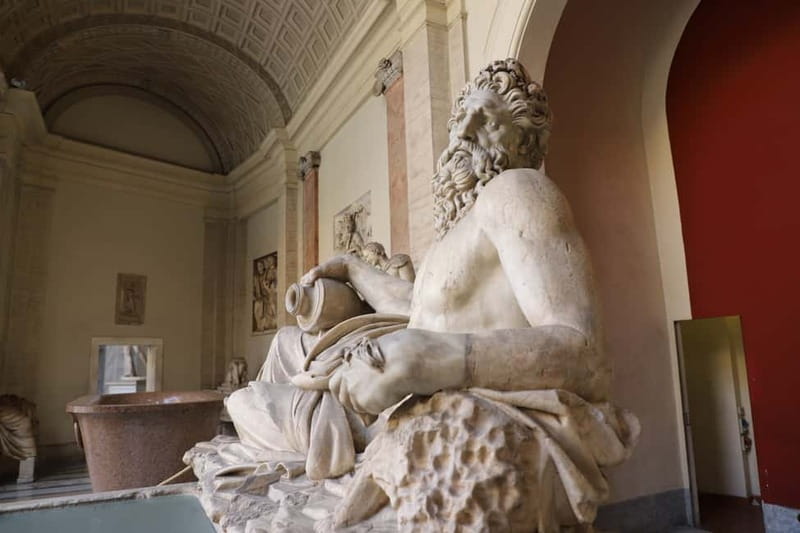 Rome: Vatican & St Peter's Basilica: unlock the wonders - The guide can make or break the visit