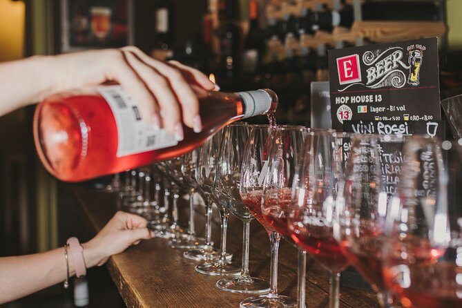 Rome: Wine Tasting in Trastevere with Food and Gelato - The guides make a real difference