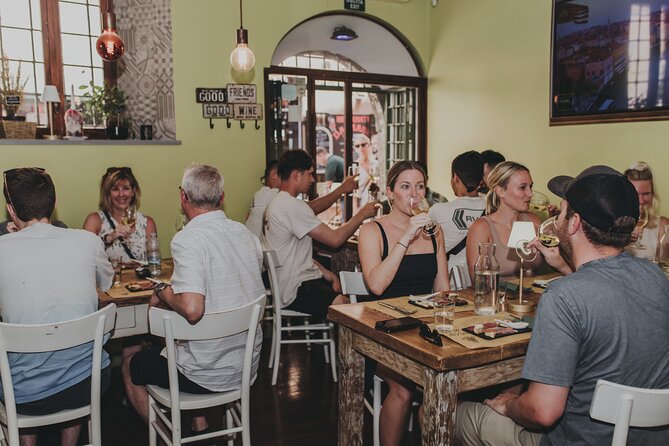 Rome: Wine Tasting in Trastevere with Food and Gelato - Who should book this Trastevere outing?