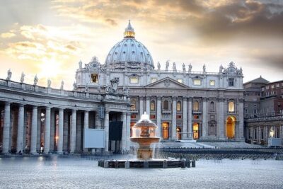 Skip the Line: Vatican and Sistine Chapel with Guided Tour