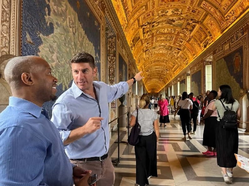 Skip-The-Line Vatican Museum, Sistine Chapel & Basilica Tour - Why the Vatican needs a guided plan