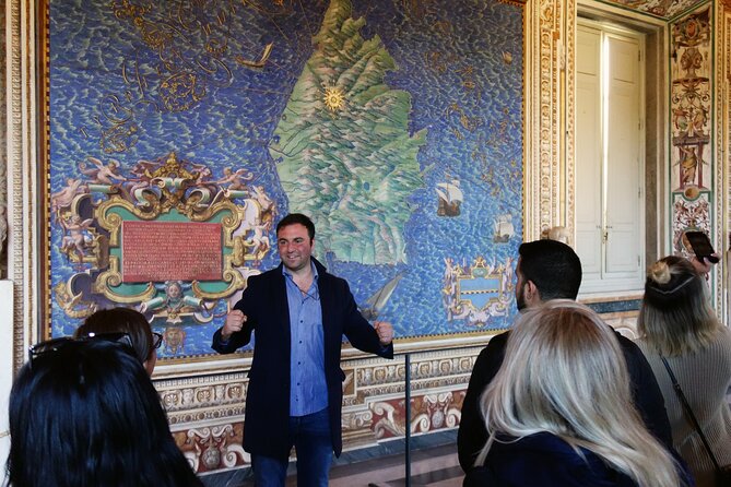 Skip-the-Line Vatican, Sistine Chapel & St. Peter's | Small Group - The guide and headset experience