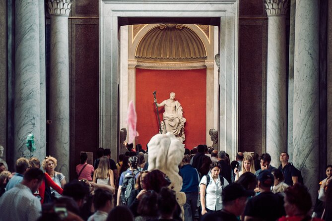 Skip the line Vatican & Sistine Chapel Tour - Guides, headsets, and group pace