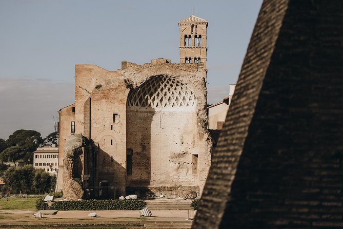 Small-Group Colosseum Tour with Roman Forum & Palatine Hill - Climbing Palatine Hill and seeing Rome’s origin story