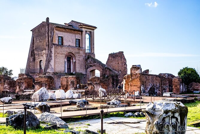 Small Group Tour: Colosseum & Roman Forum with Arena Floor Access - What the guides add to the ruins