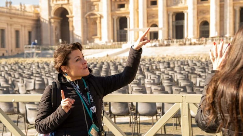 St. Peter's Dome Climb, Basilica and Vatacombs Tour - Key points at a glance