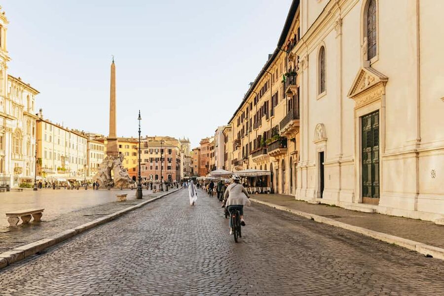 Sunrise in Rome: Small Group E-Bike Tour & Italian breakfast - Starting near Santa Maria Maggiore before Rome wakes