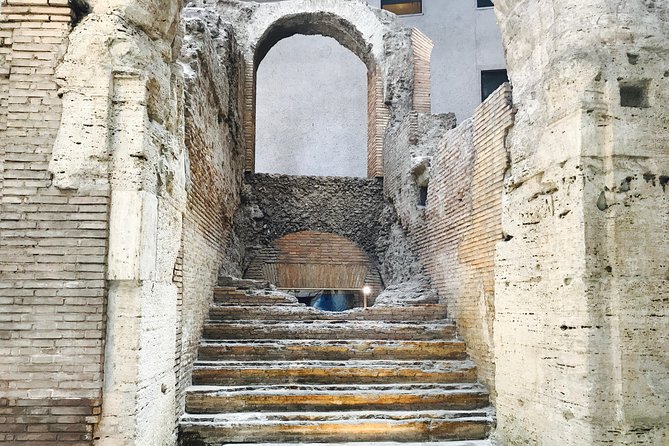 Ticket to Piazza Navona Undergrounds Stadium of Domitian - Descending five metres into the ancient stadium