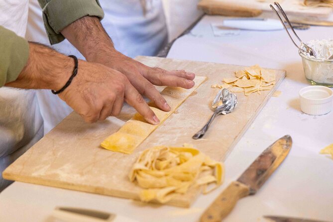 Top Class of Ravioli, Fettuccine and Tiramisu Workshop in Rome - Fettuccine with three Roman sauce choices