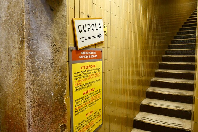 Tour of St Peter's Basilica with Dome Climb and Grottoes - How the guides shape the experience