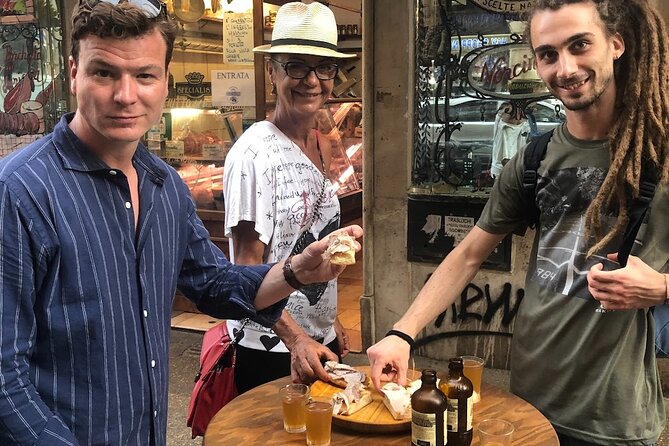 Trastevere Like a Local Food Tour with 7+ Food Tastings & Wines - Ponte Fabricio and the story of Tiber Island