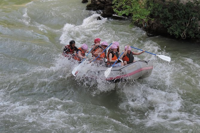 Urban Rafting on Rome's Tiber River - The rapids are fun, but keep the scale in mind