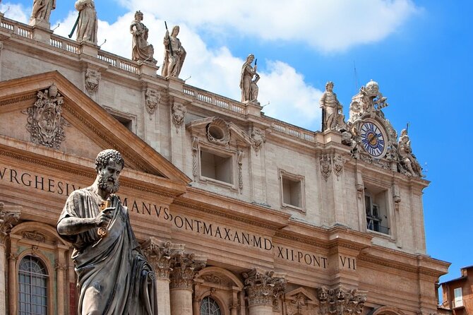 Vatican and Vatacombs Tour: Treasures of the Sistine Chapel - St. Peter’s Basilica: an hour of scale and ceremony