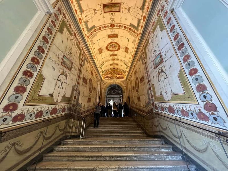 Vatican: Museums, Raphael & Sistine Chapel + Basilica Option - Entering the Vatican Museums without the main queue