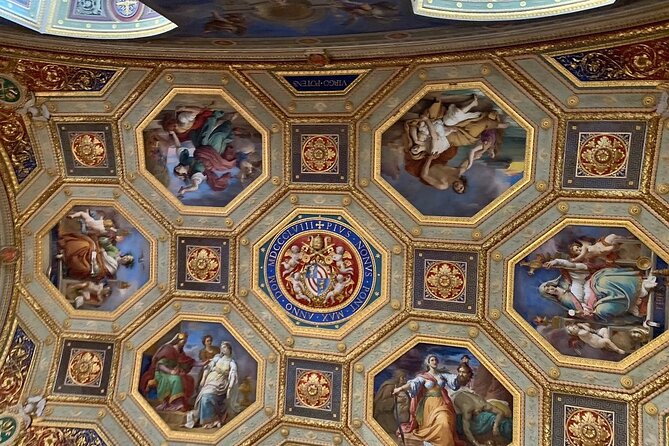 Vatican: Museums & Sistine Chapel Entrance Ticket - Raphael Rooms: the Renaissance at full strength