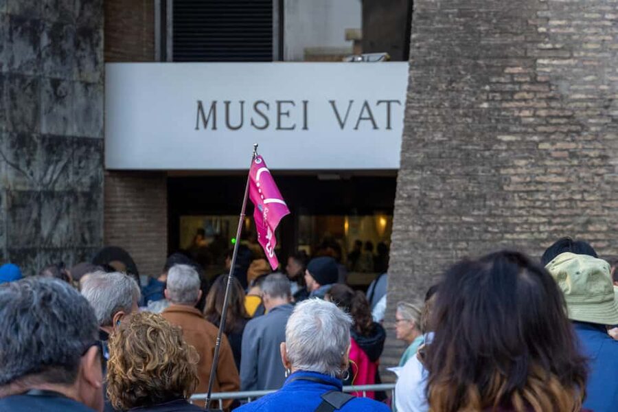Vatican Museums & Sistine Chapel Skip-the-Ticket-Line Tour - Why the skip-the-line entry matters in Rome