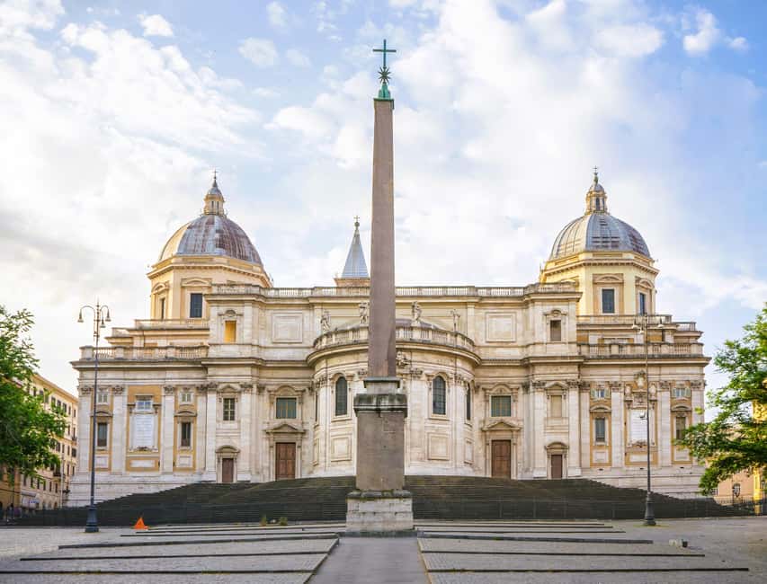 Vatican: Pope Francis Tomb and Papal Basilicas Tour - What the guide adds