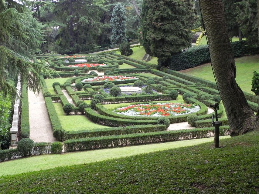 Vatican: Vatican Gardens with Bus Tour & Vatican Museums - From the gardens into the Vatican Museums