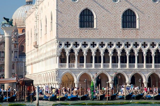 Venice Day Trip from Rome by High-Speed Train with Happy Hour - Cannaregio and the final cicchetti stop